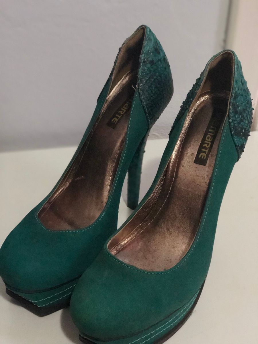 sapato alto verde