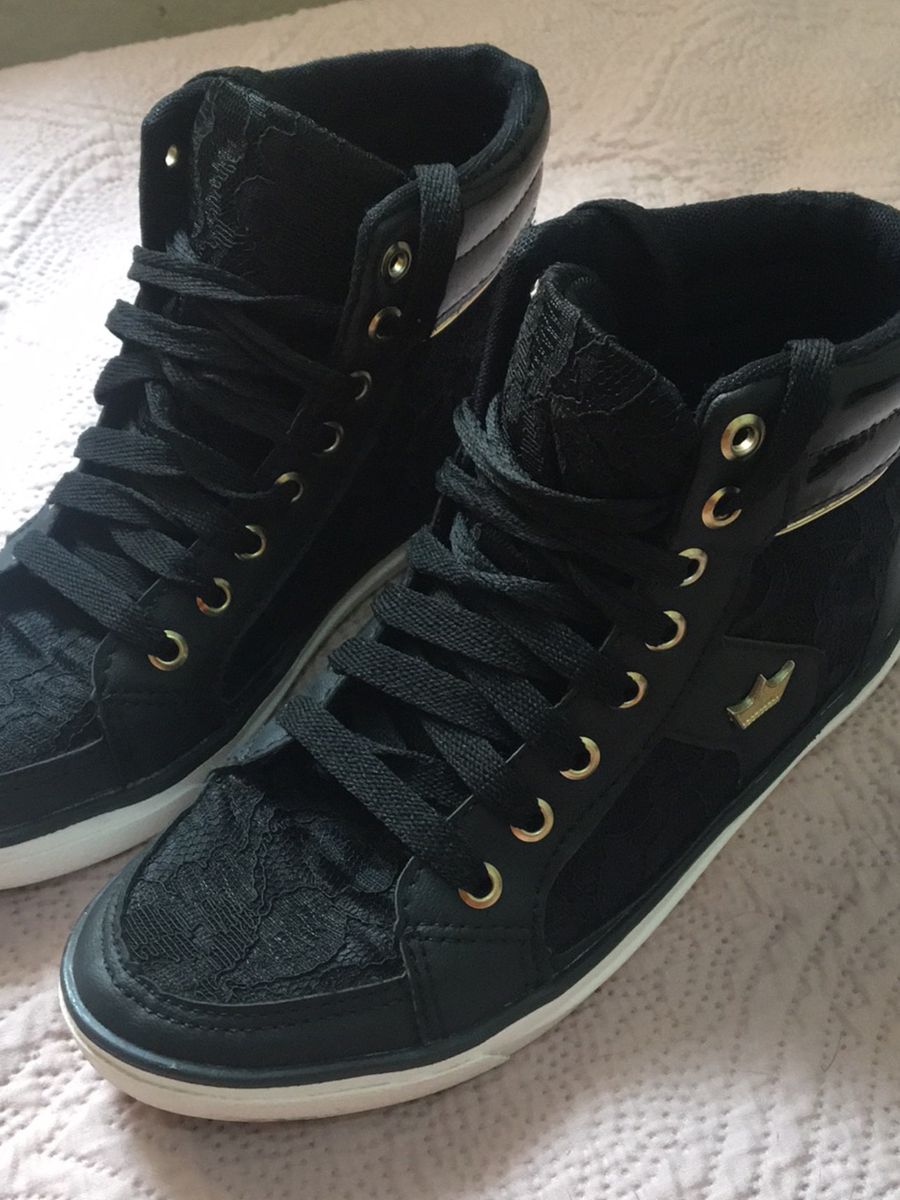 marisa tenis cano alto