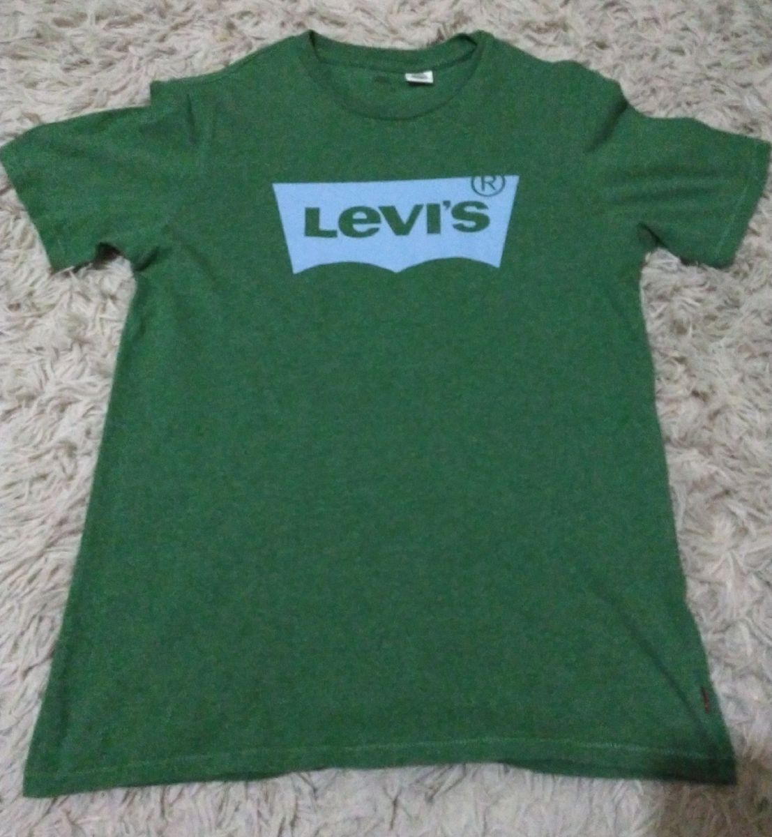 camiseta levis verde
