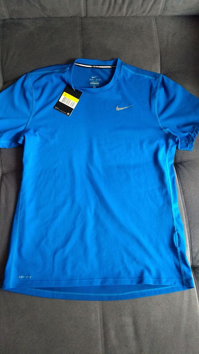 camiseta nike dri fit running