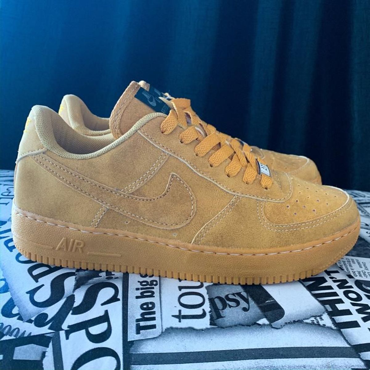 tenis hocks amarelo queimado