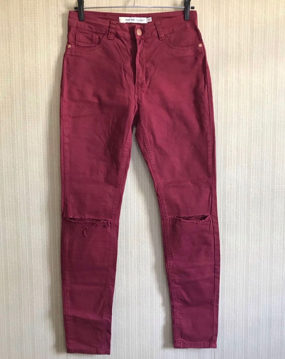 calça jeans bordo feminina