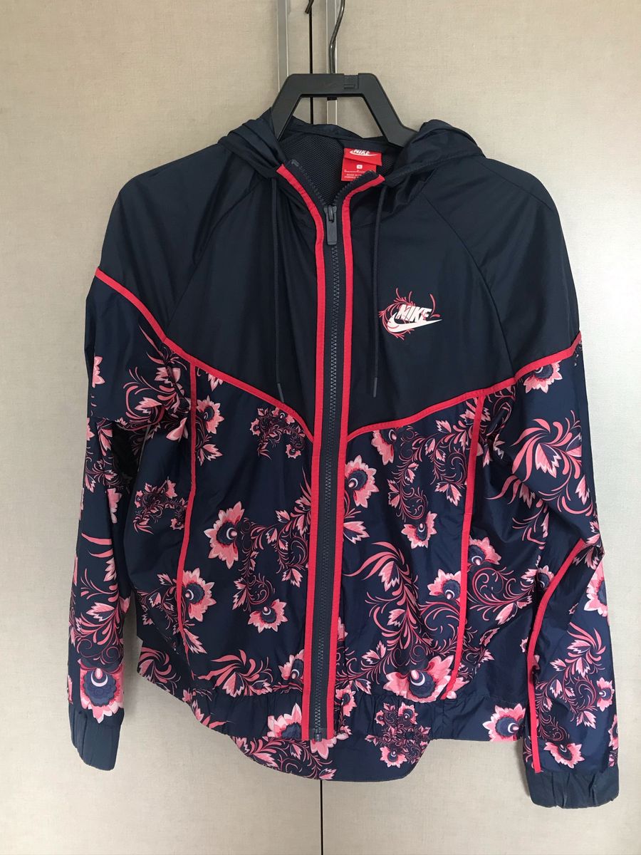 corta vento nike feminino floral