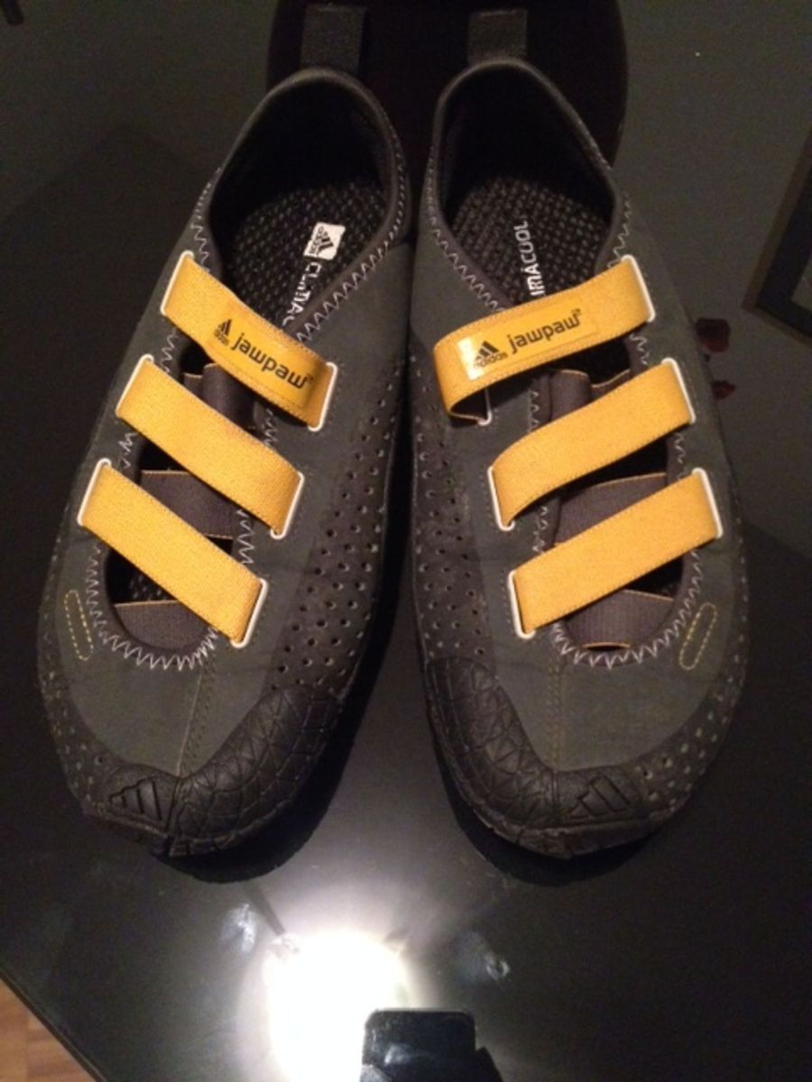 tenis adidas jawpaw