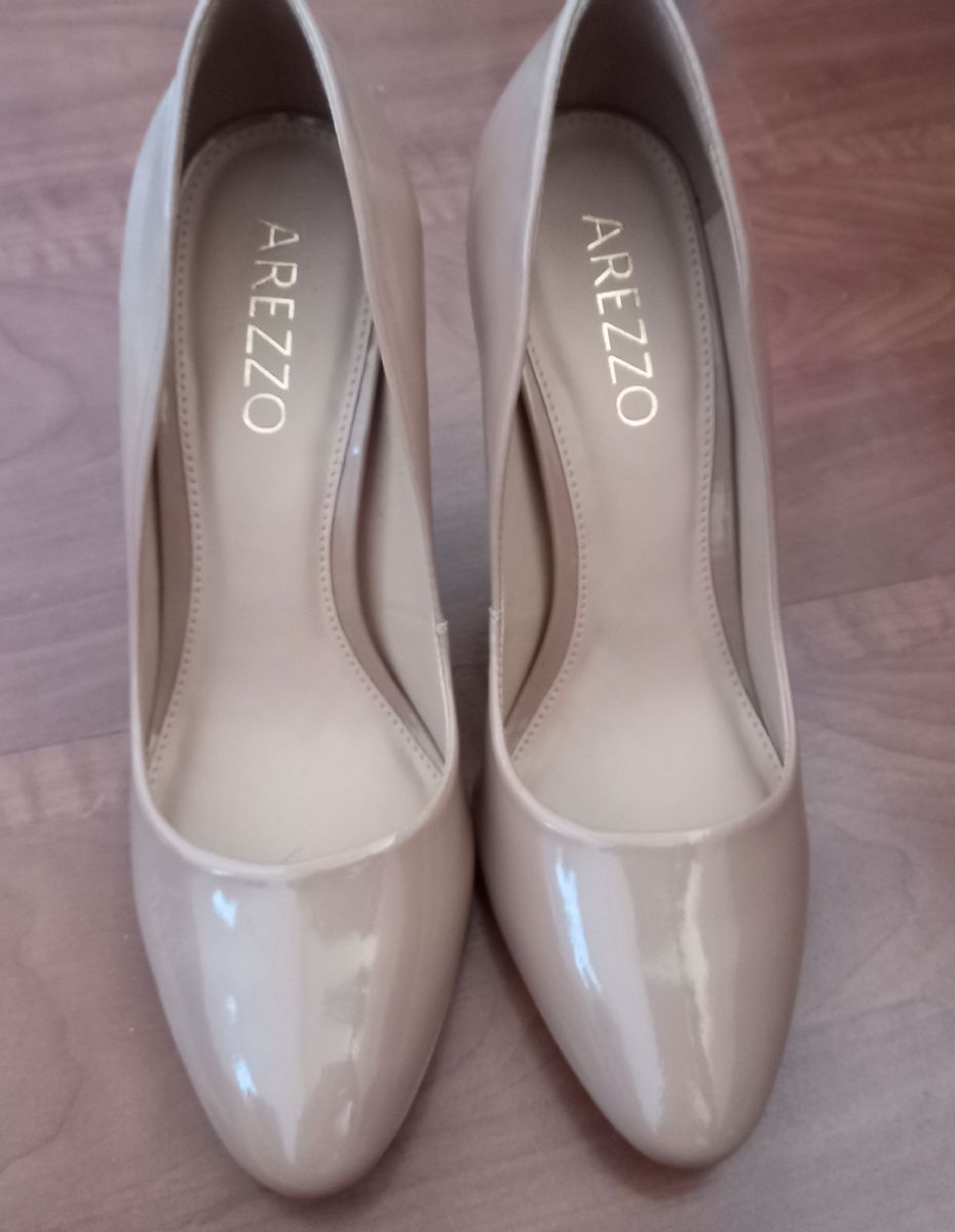 sapato nude arezzo