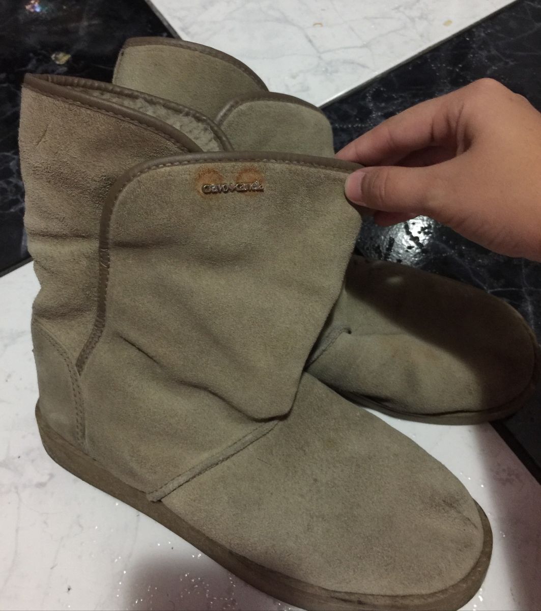 ugg cravo e canela