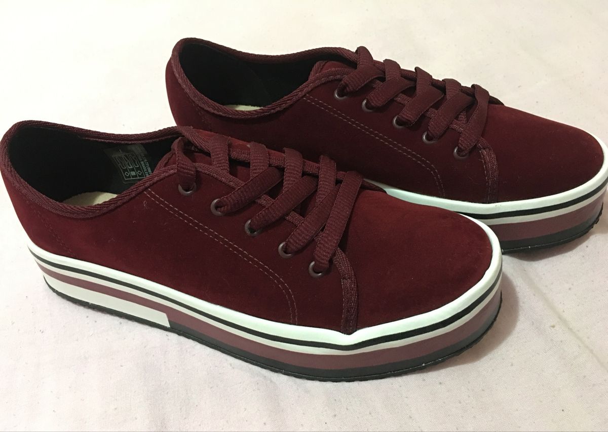 tenis vinho beira rio