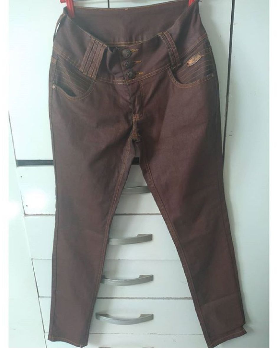 calça jeans encerada feminina