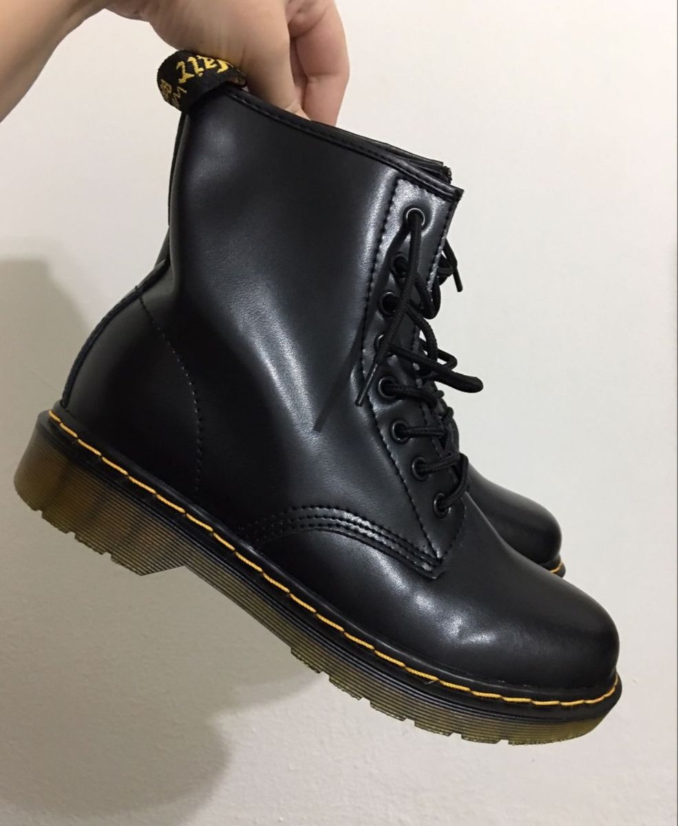 bota dr martens inspired
