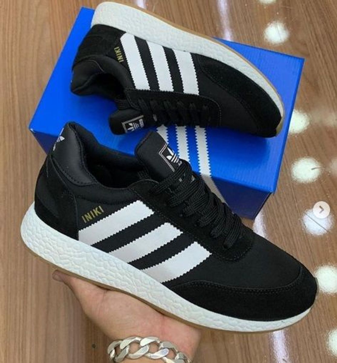 adidas iniki preto e branco