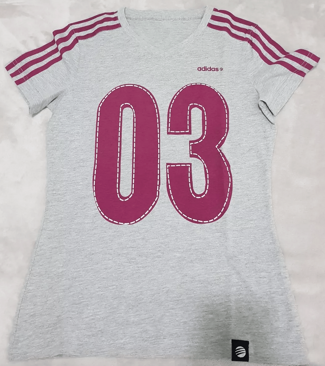 camiseta adidas cinza feminina