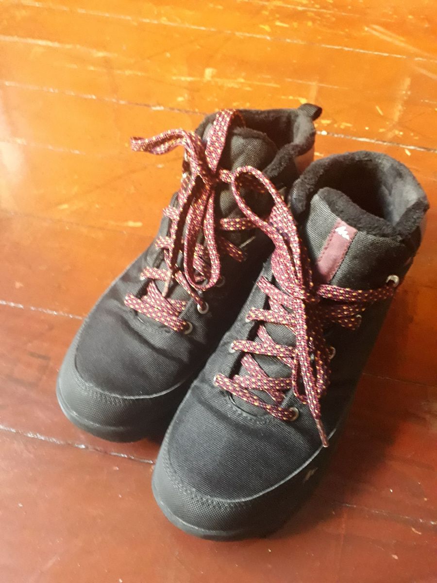 bota para trilha na neve