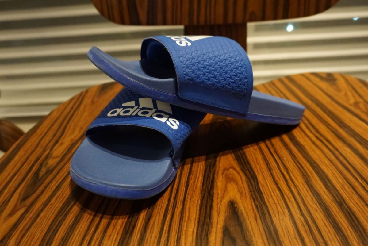 chinelo adidas 44