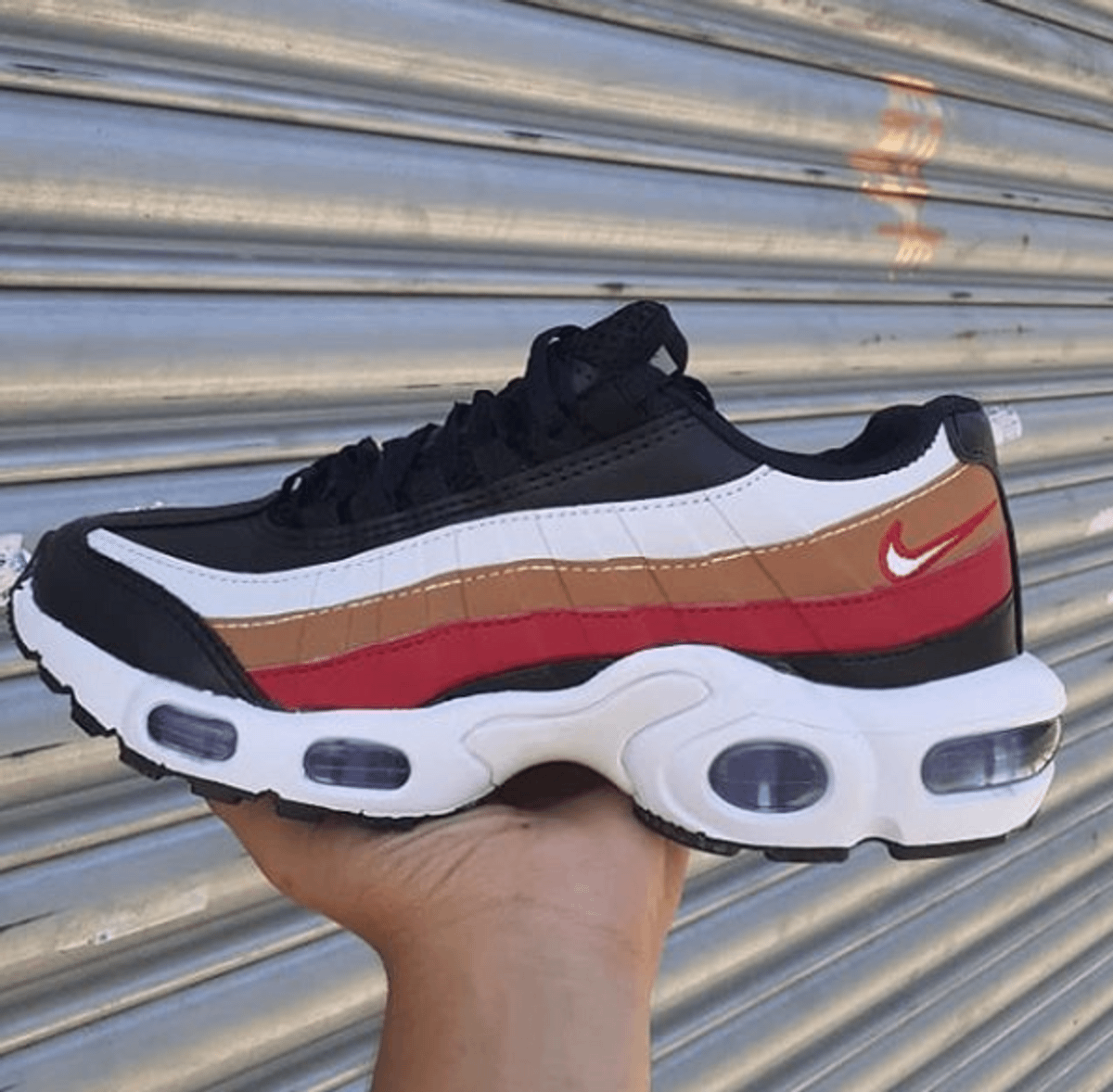 nike air max 95 branco e preto