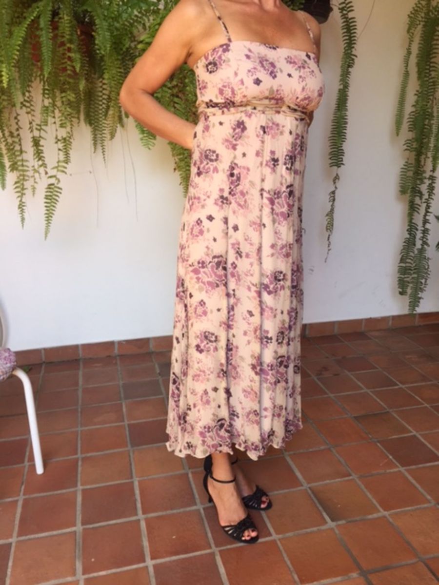 vestido de seda florido