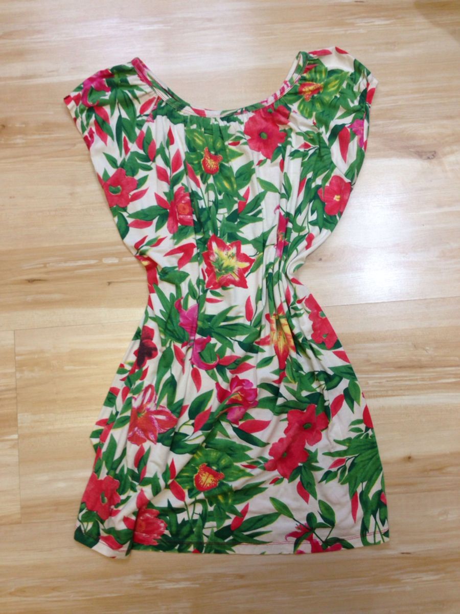 vestido florido girassol