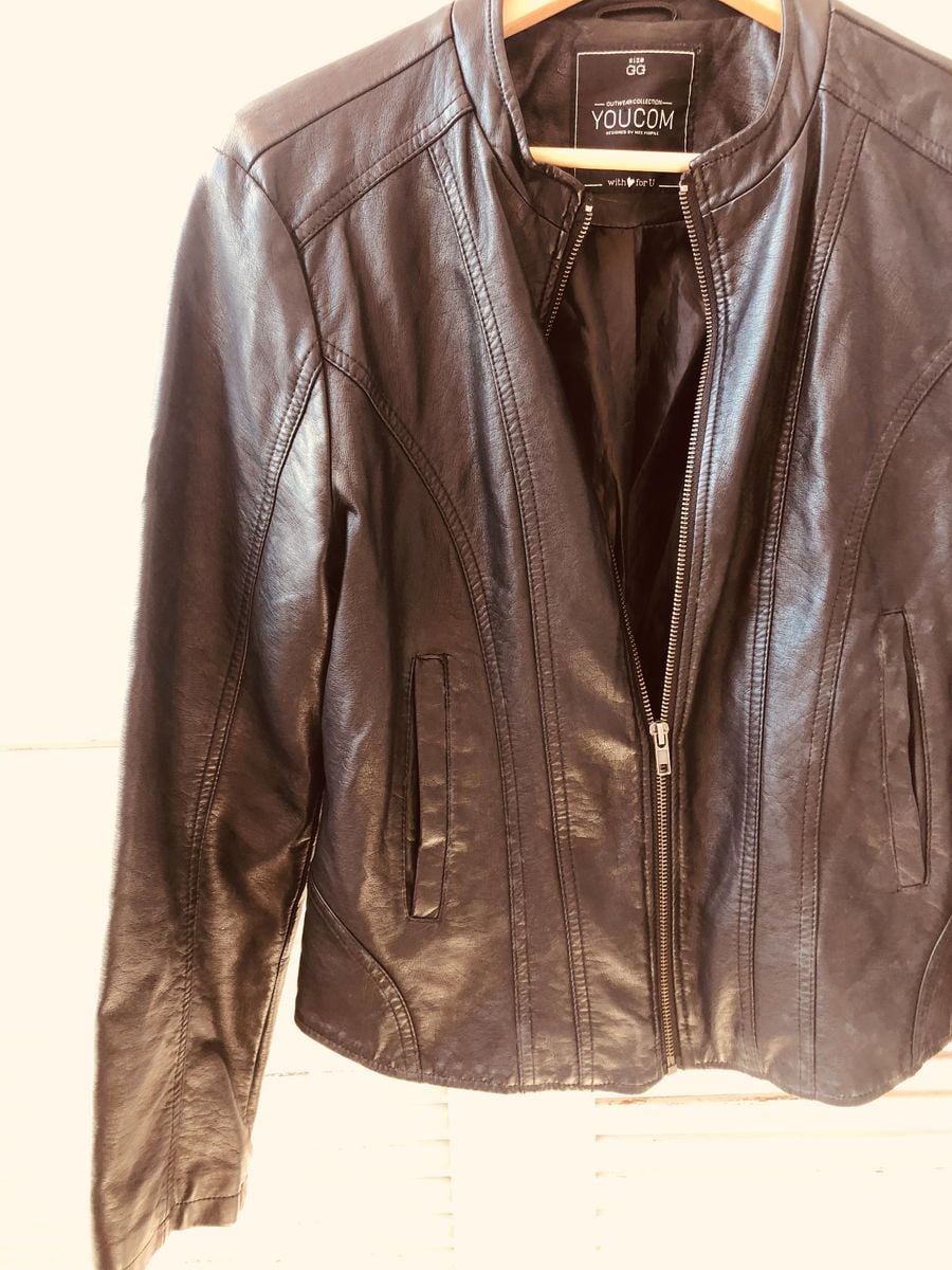 jaqueta de couro feminina acinturada