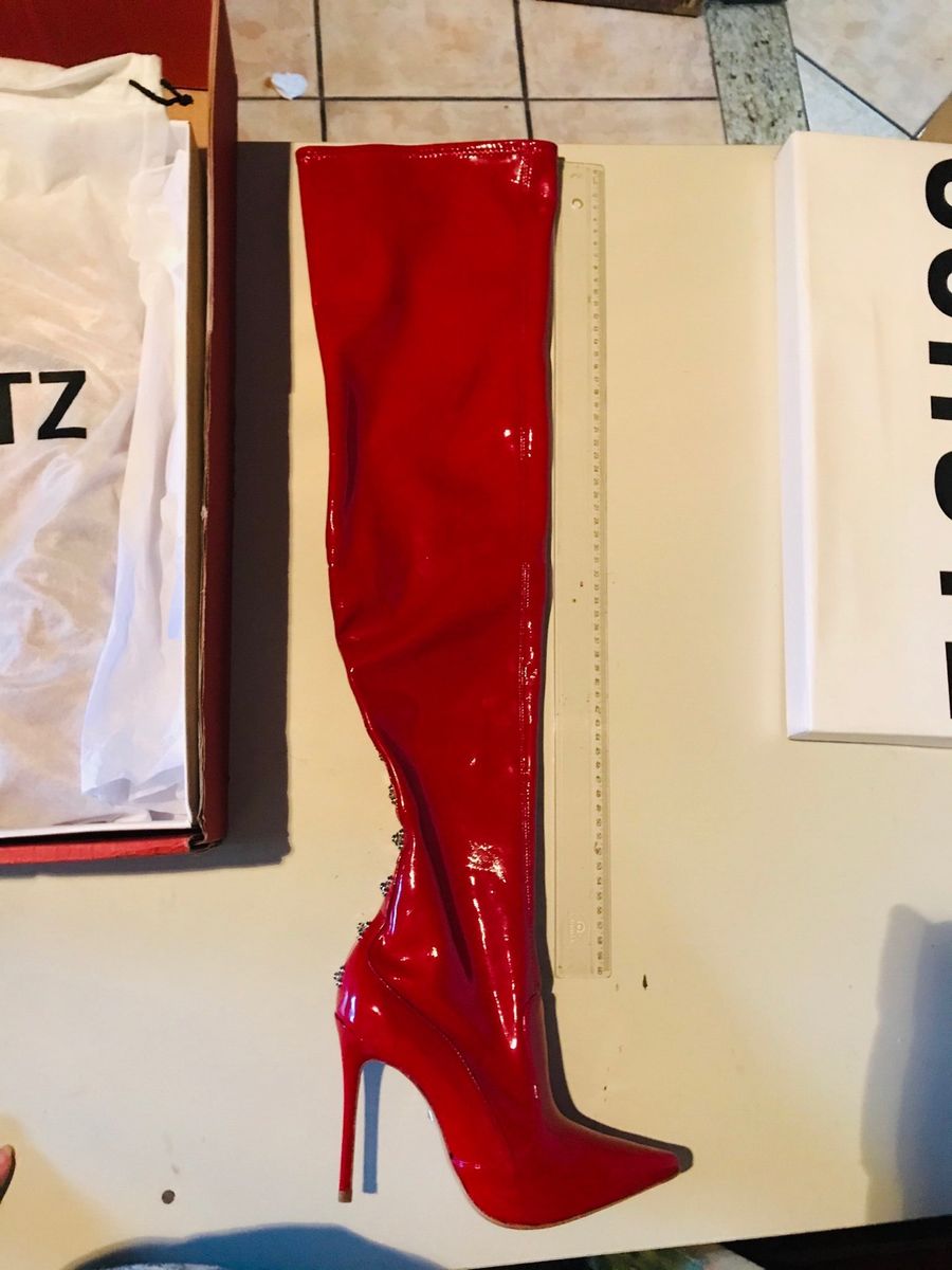bota schutz vermelha
