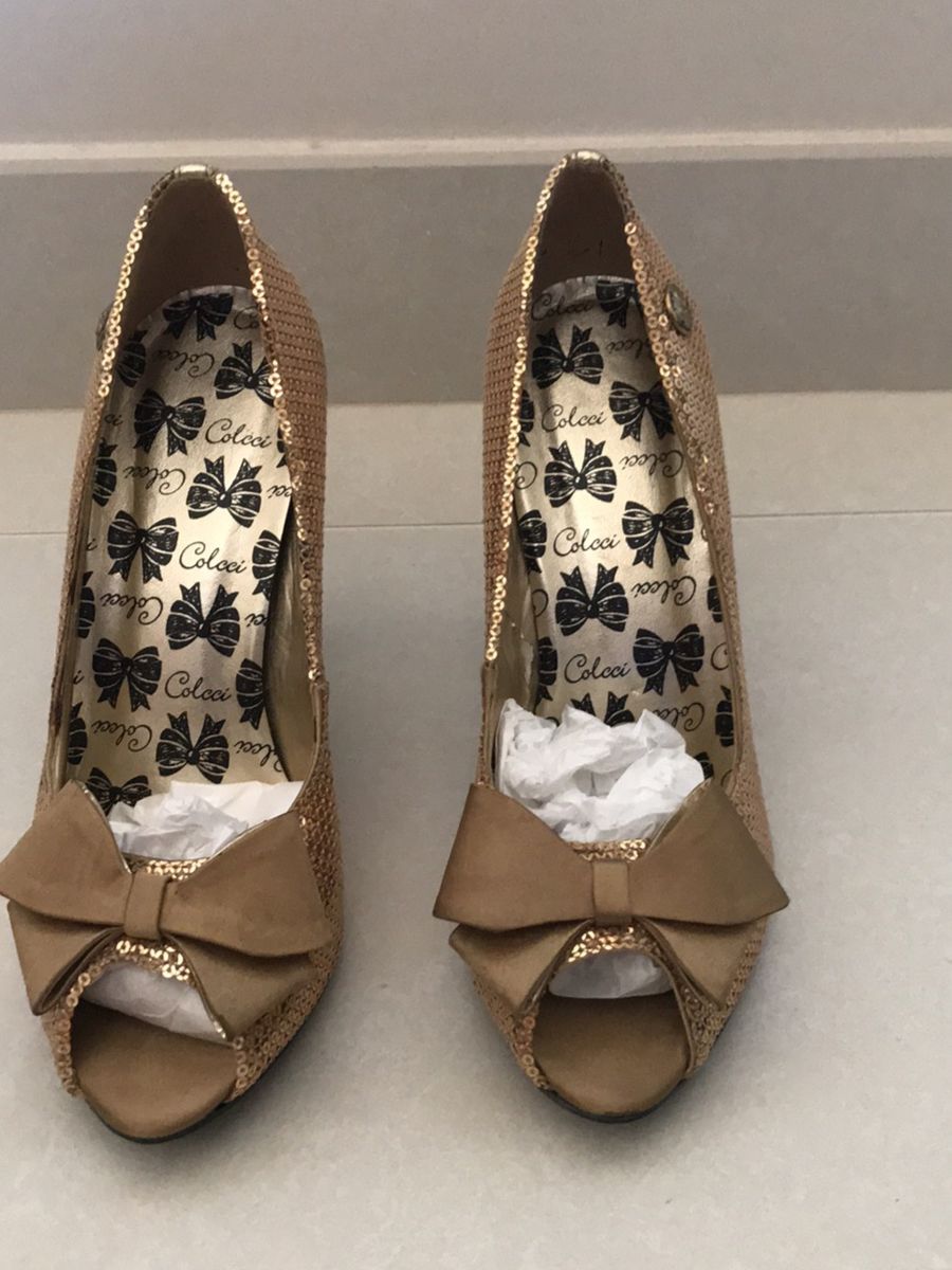 sapato feminino colcci