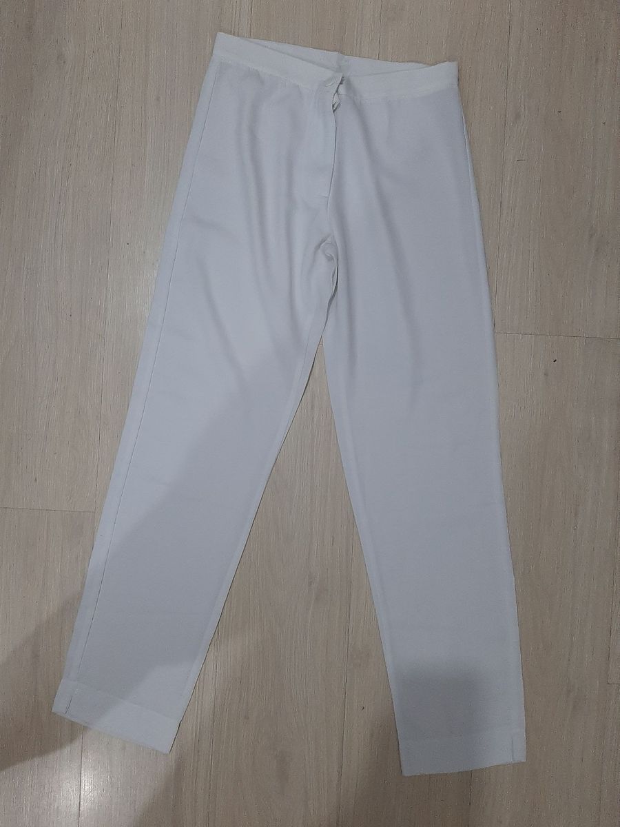 calça de malha branca feminina