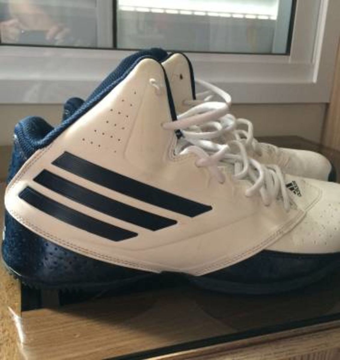 tenis adidas masculino basquete