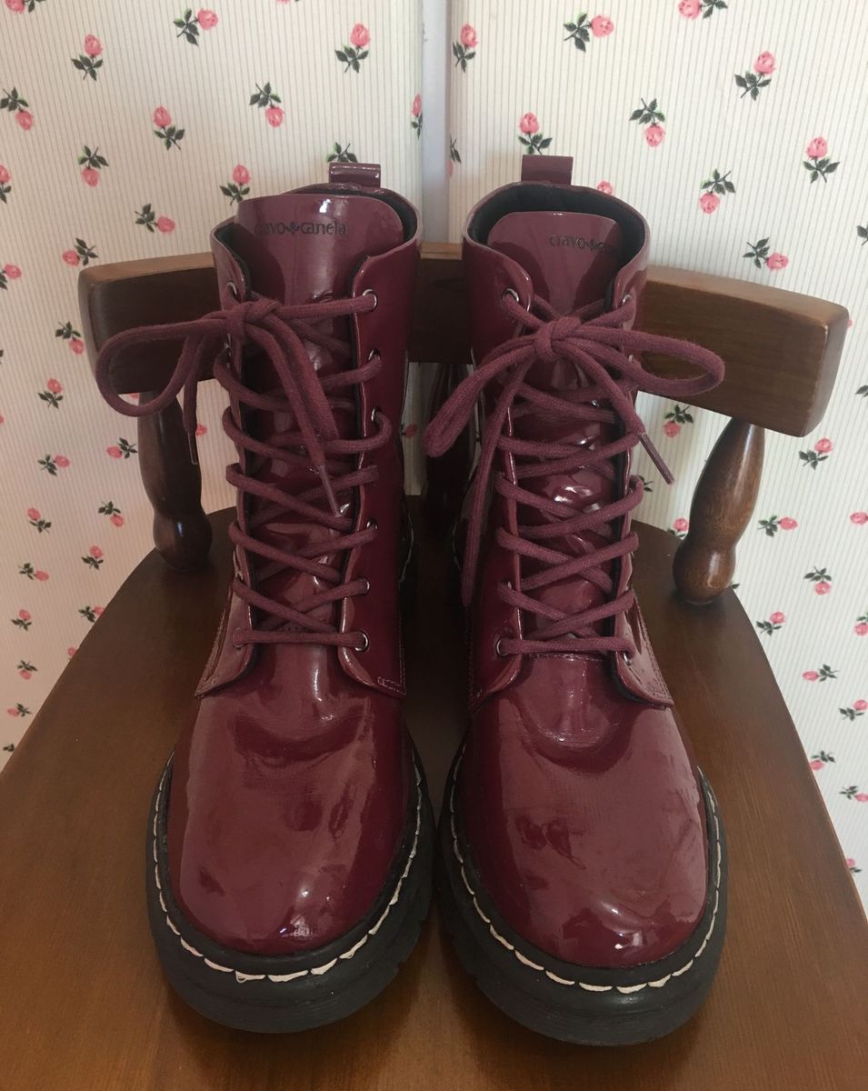 bota verniz vinho