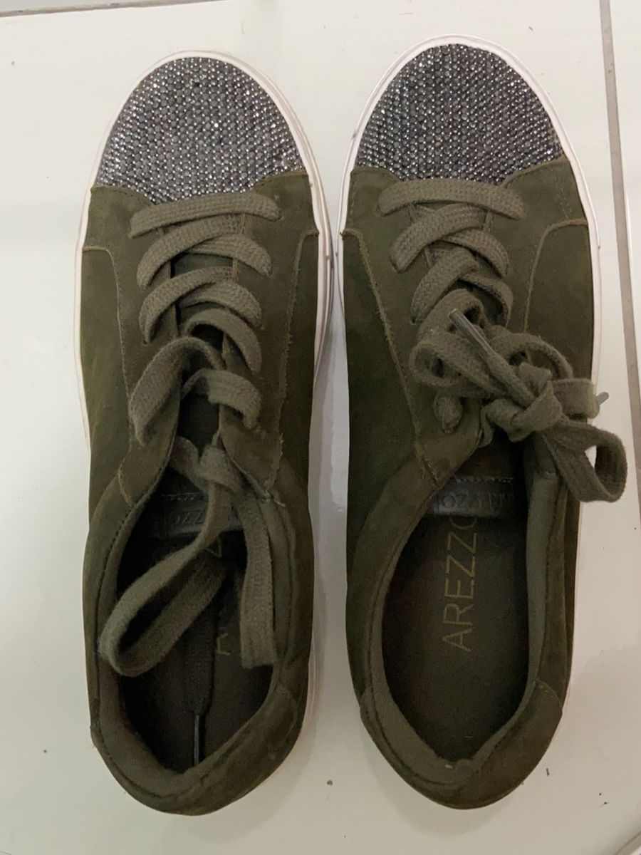 tenis verde militar feminino arezzo