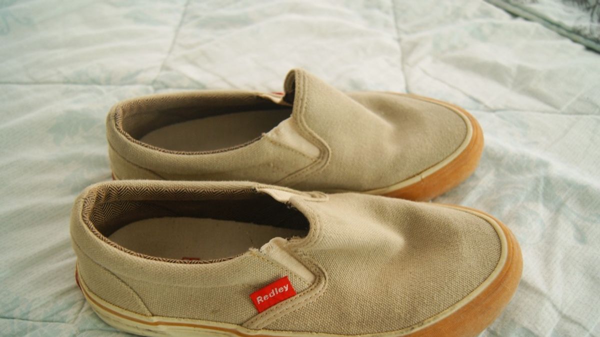 tenis redley slip on