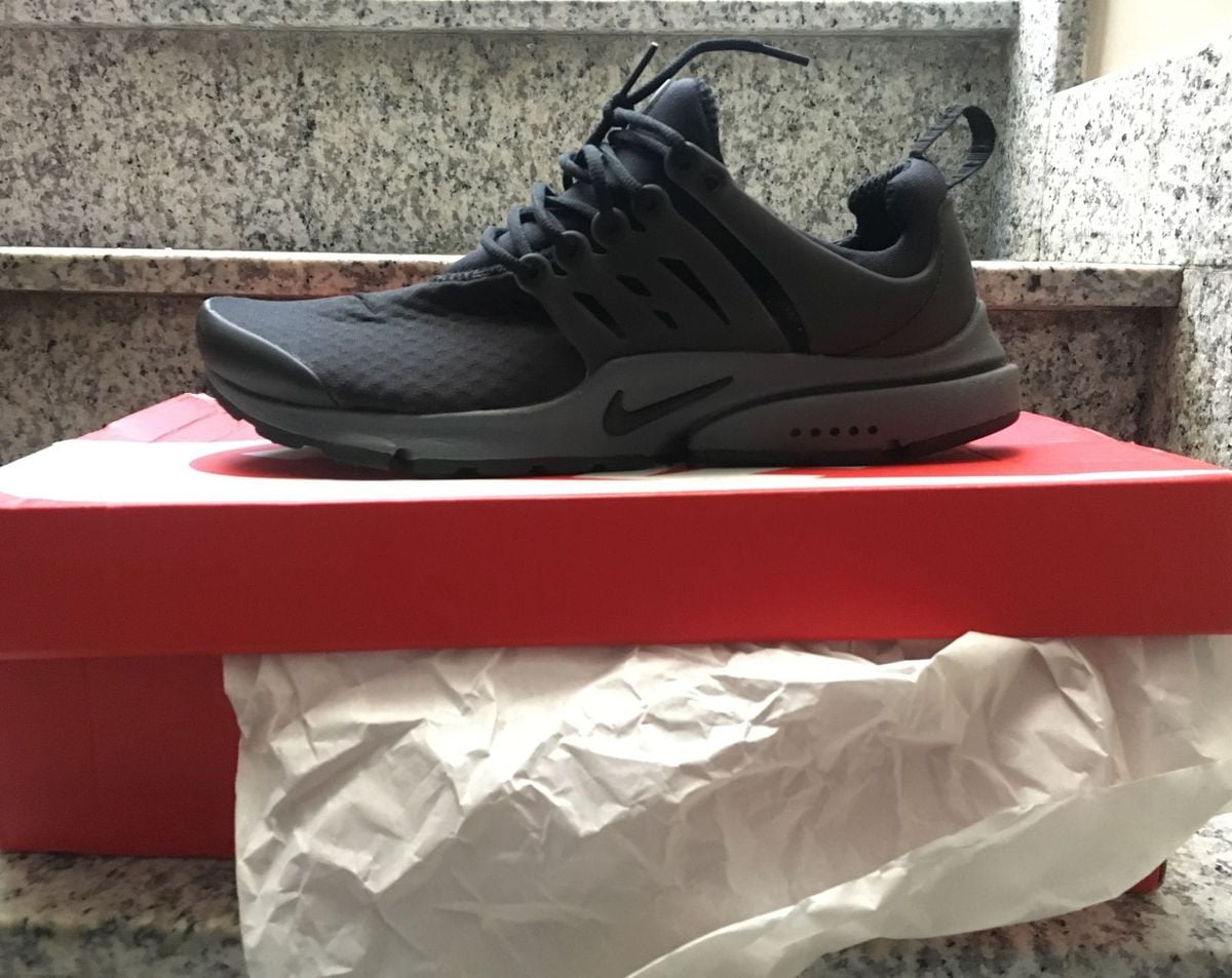 tenis air presto essential