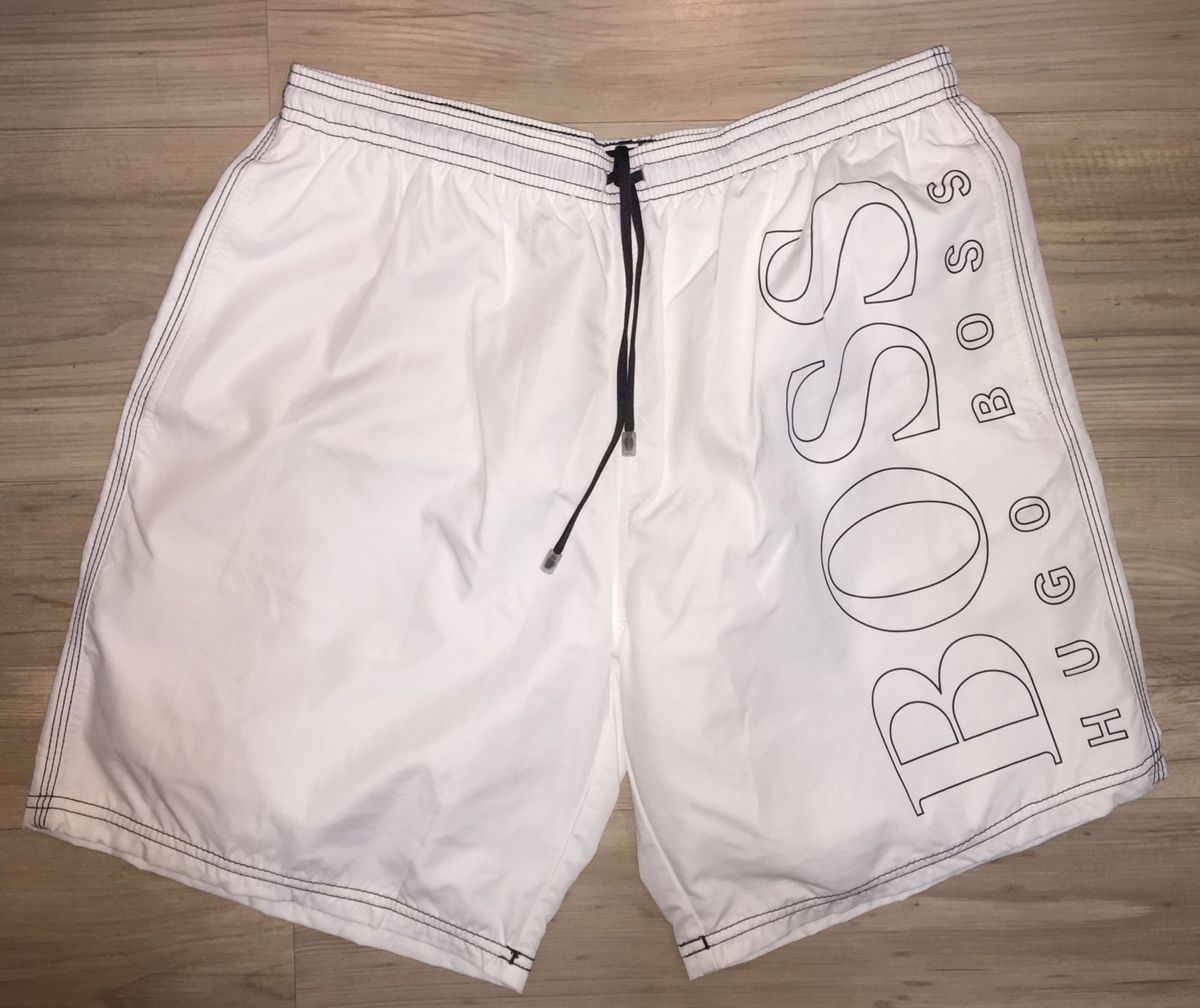 bermuda hugo boss