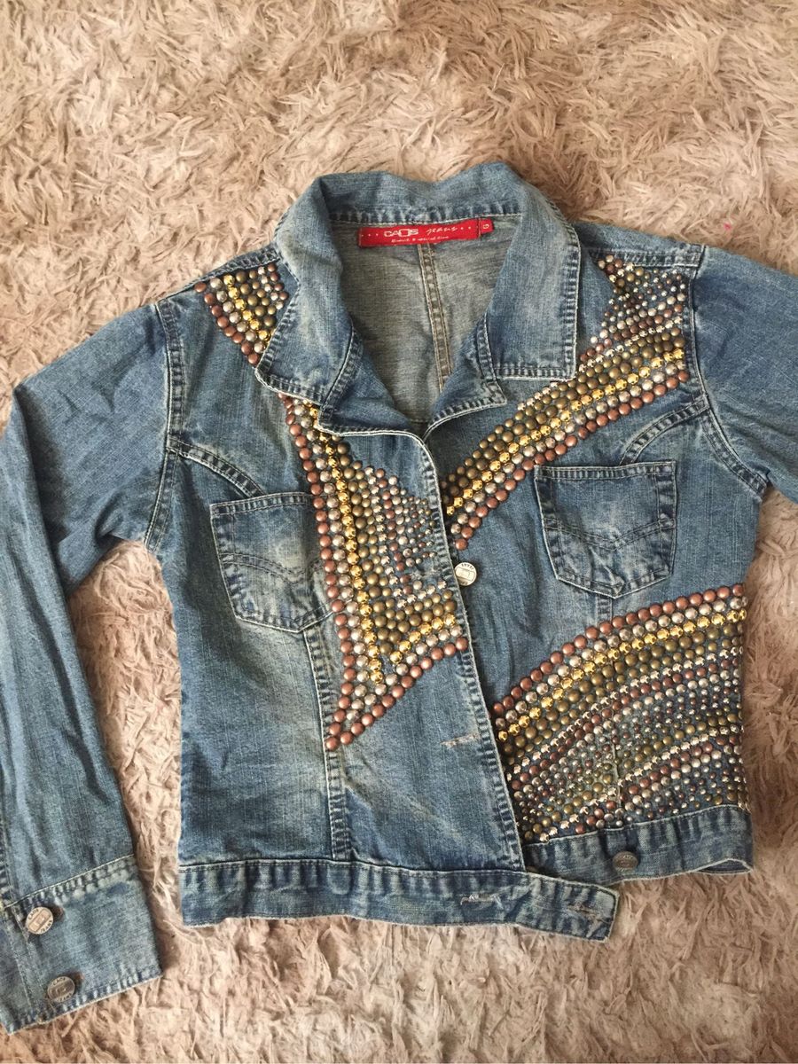 jaqueta caos bordada