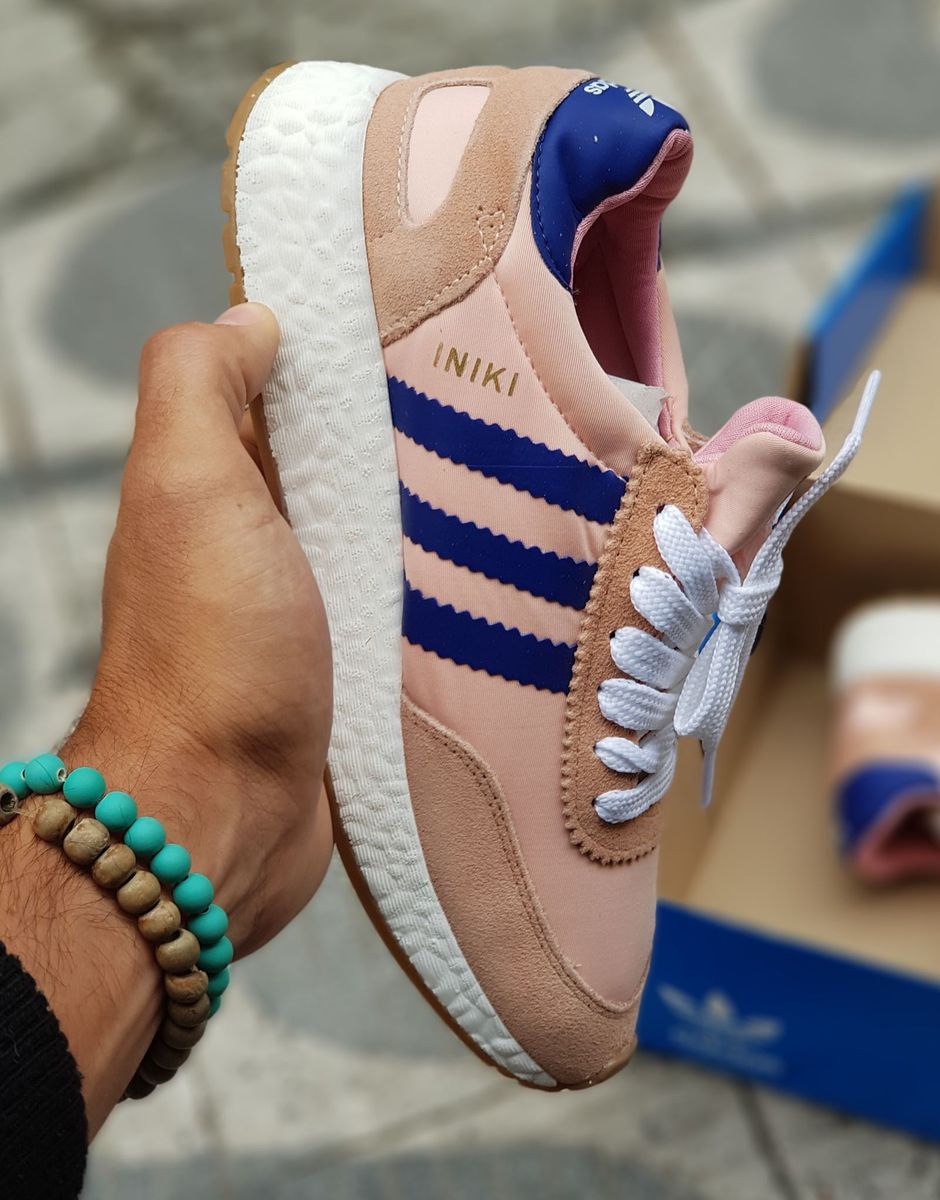 tenis adidas rosa e azul