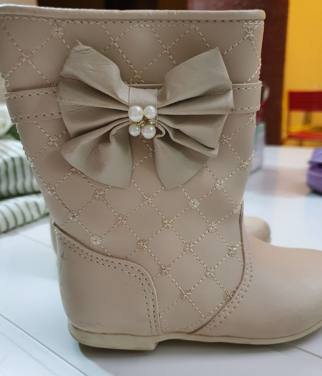 bota pimpolho menina