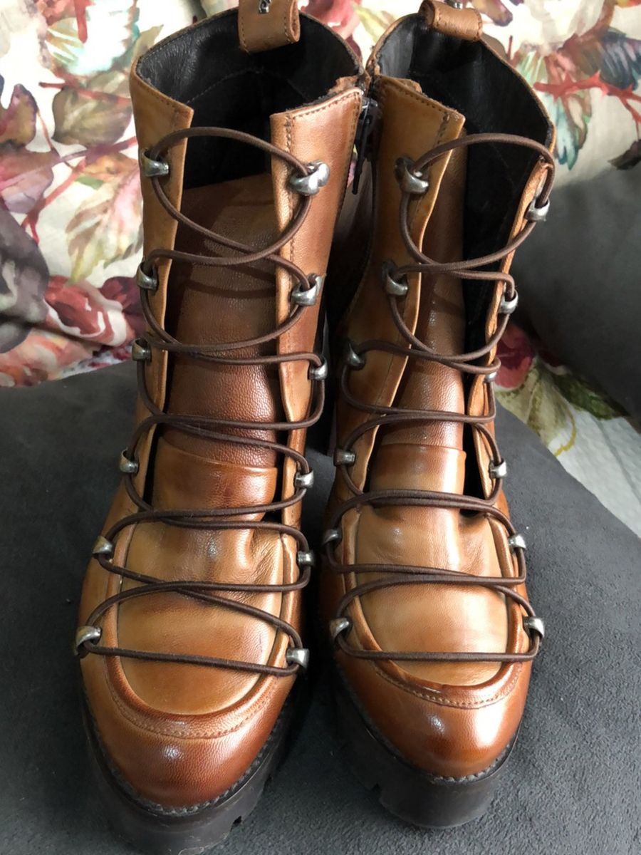 bota santa lolla tratorada