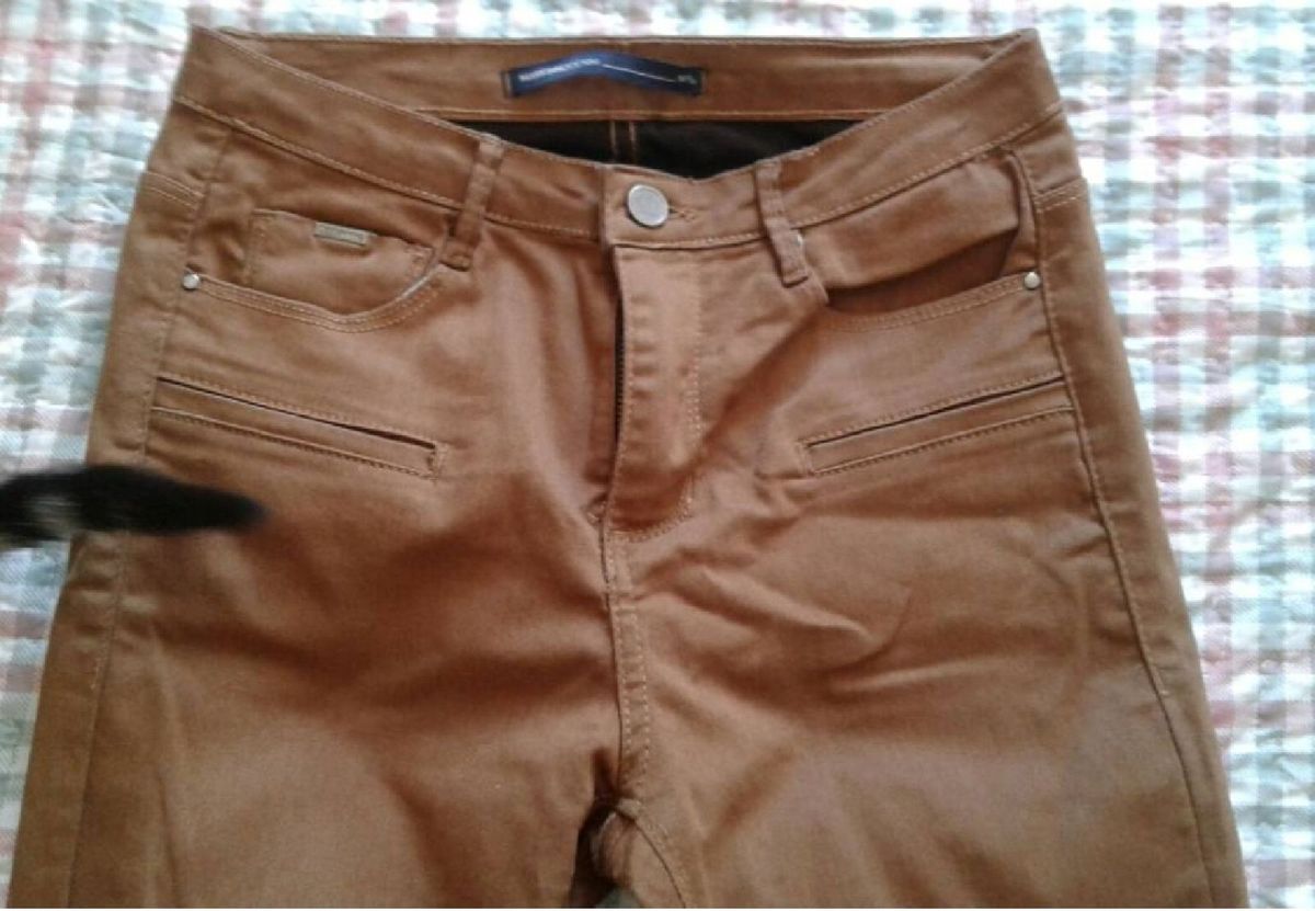 calça caramelo feminina