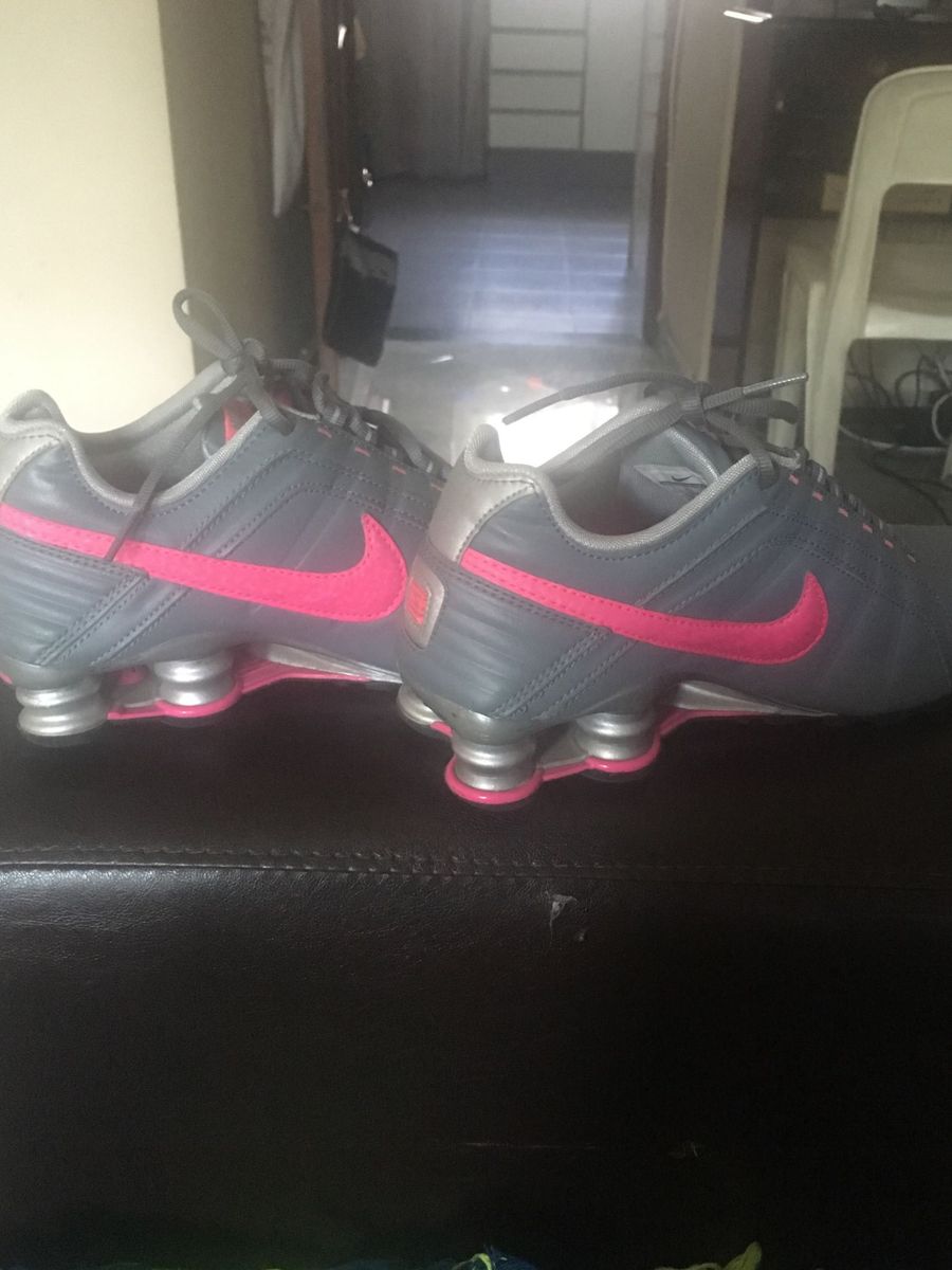 tenis nike shox cinza com rosa tenis nike shox cinza com rosa