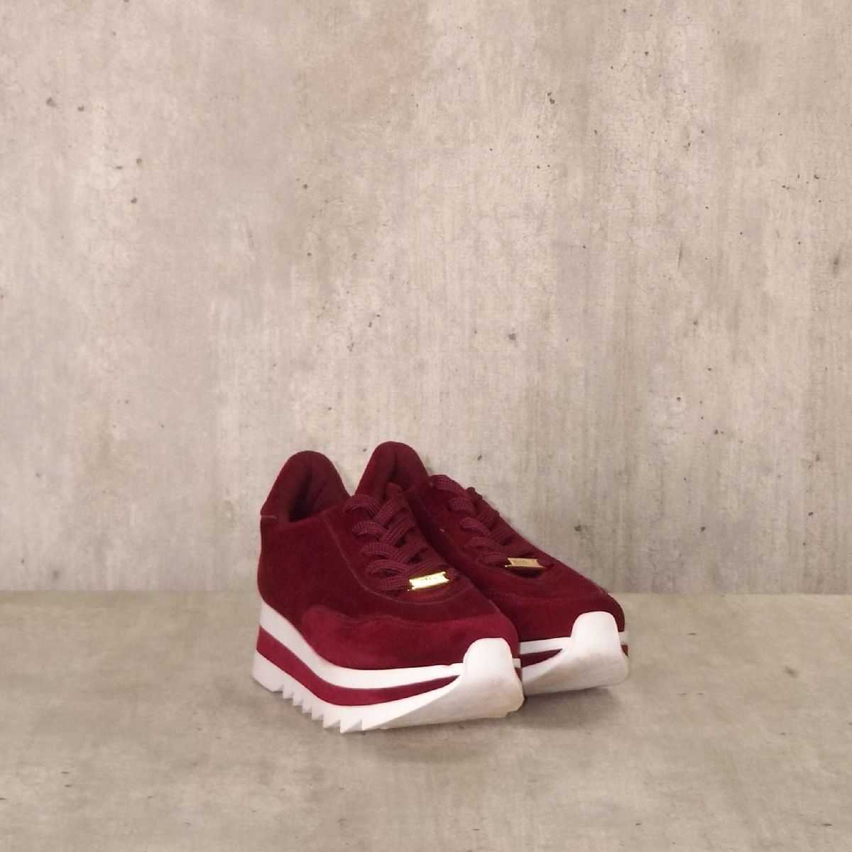 tenis vizzano tratorado vinho