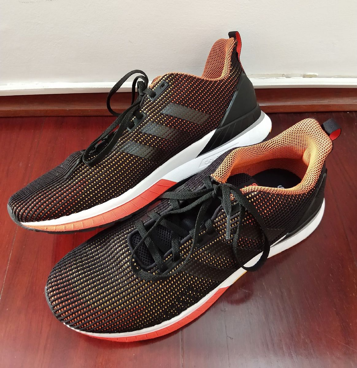 tenis adidas questar tnd