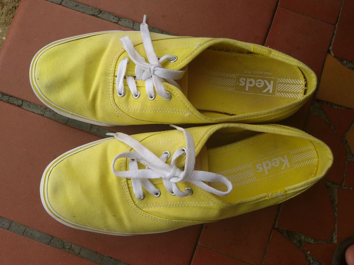 tenis keds amarelo