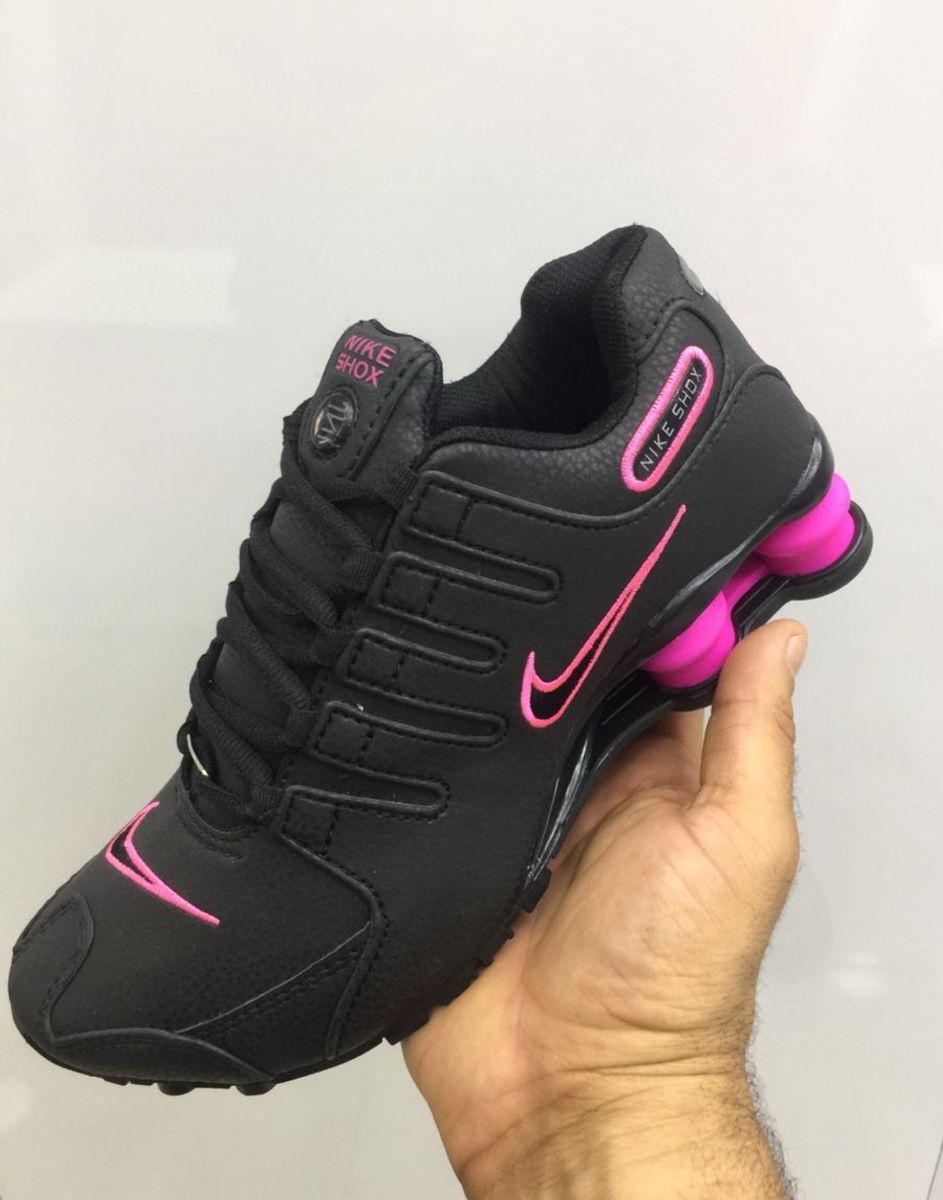 tenis nike shox feminino preto e rosa tenis nike shox feminino preto e rosa
