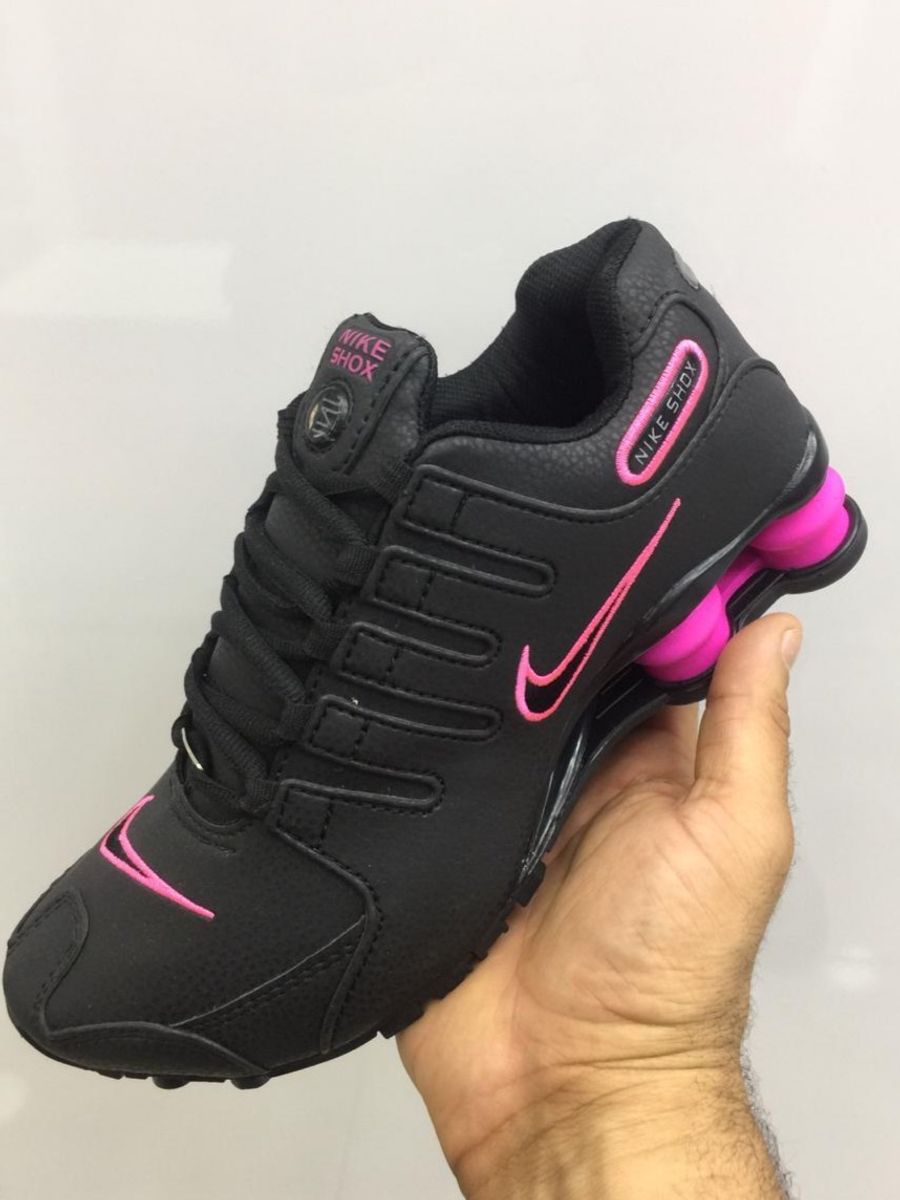 tenis nike 4 molas rosa
