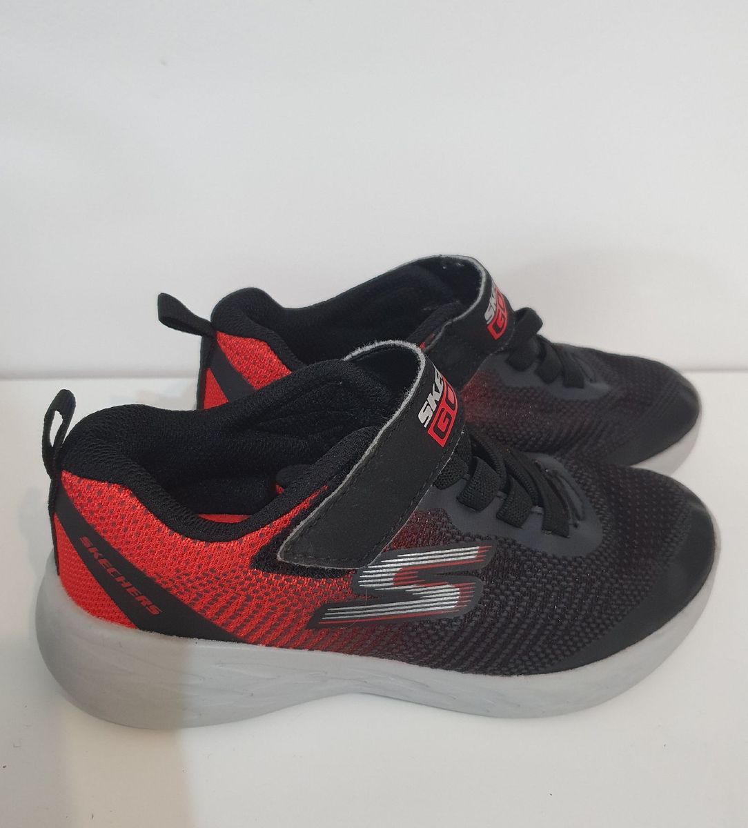 tenis skechers infantil 28