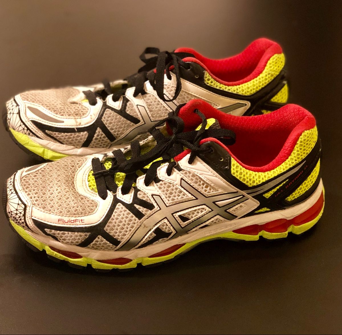 tenis asics usado