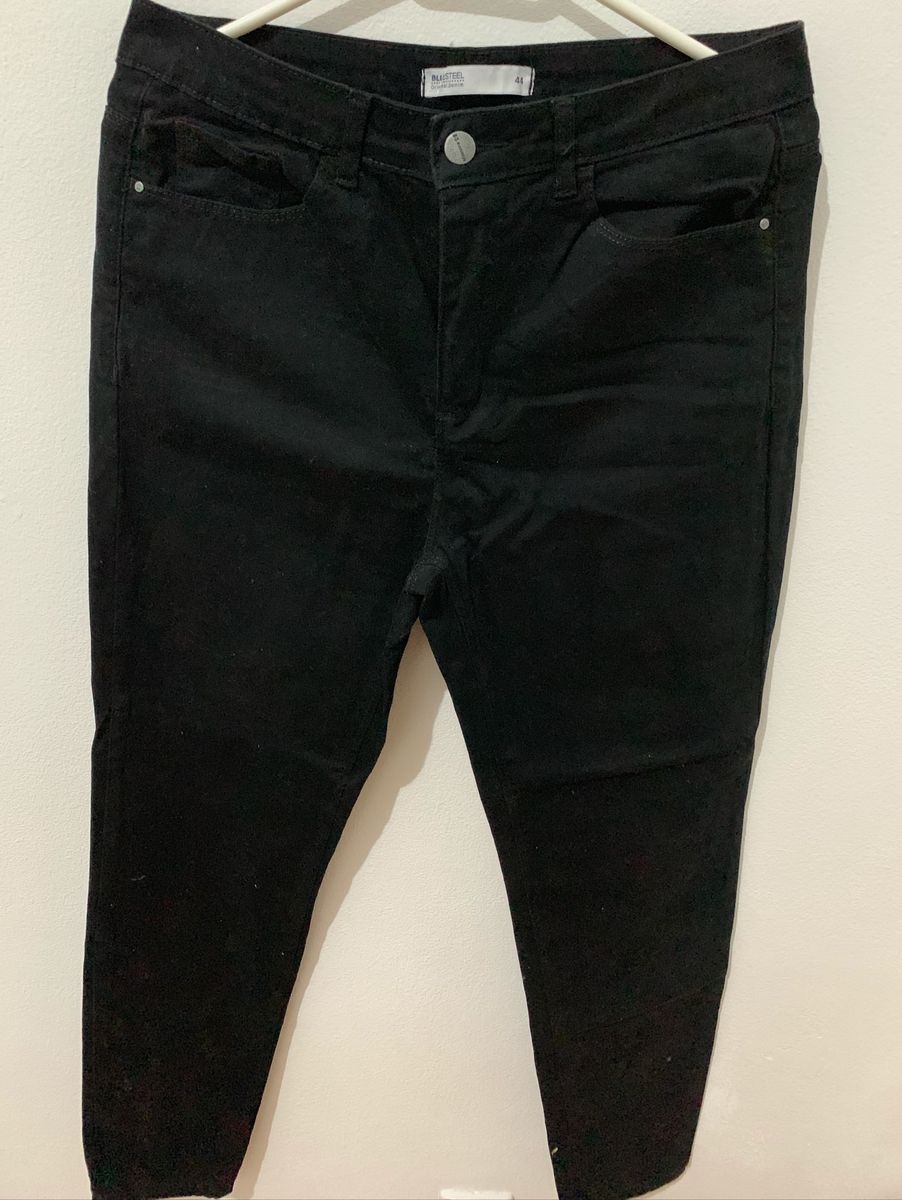 calça preta feminina renner