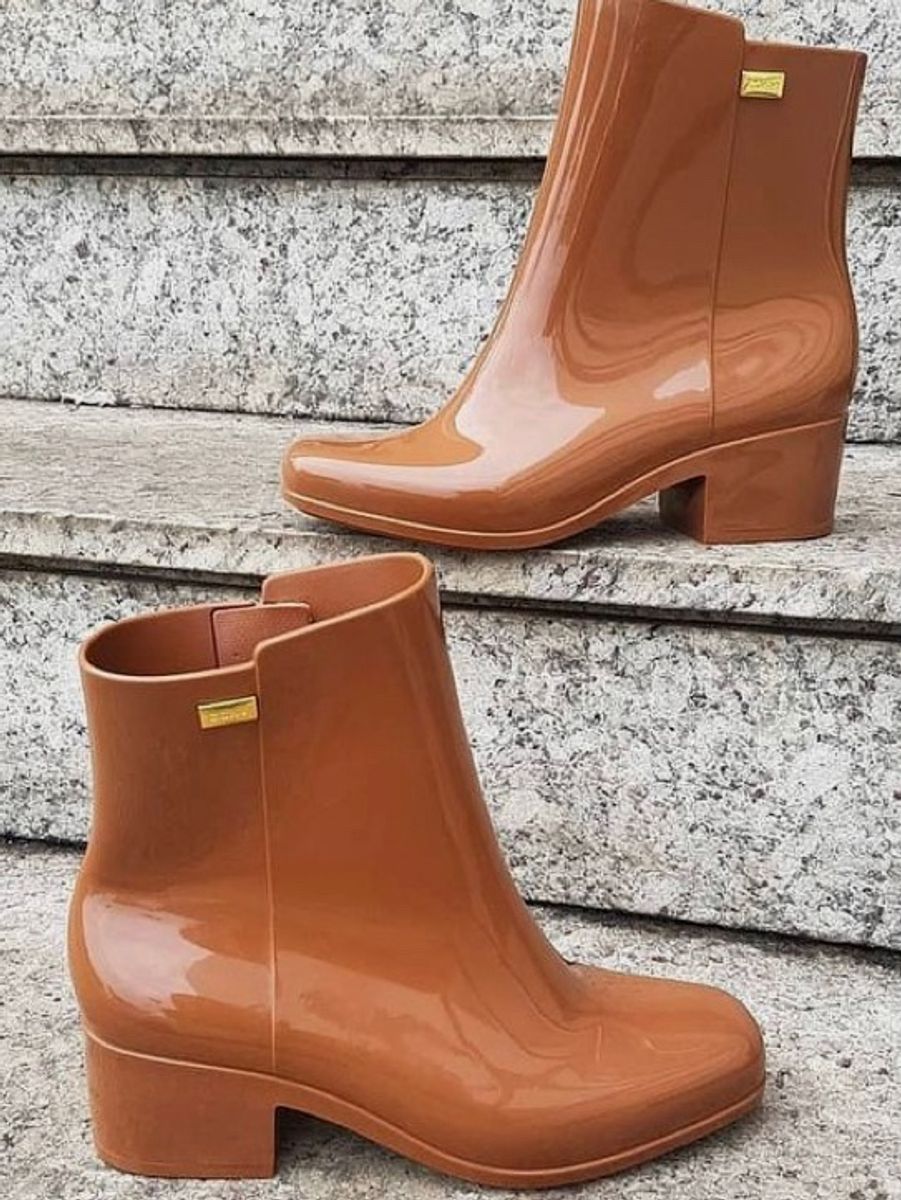 bota feminina verniz cano curto zaxy