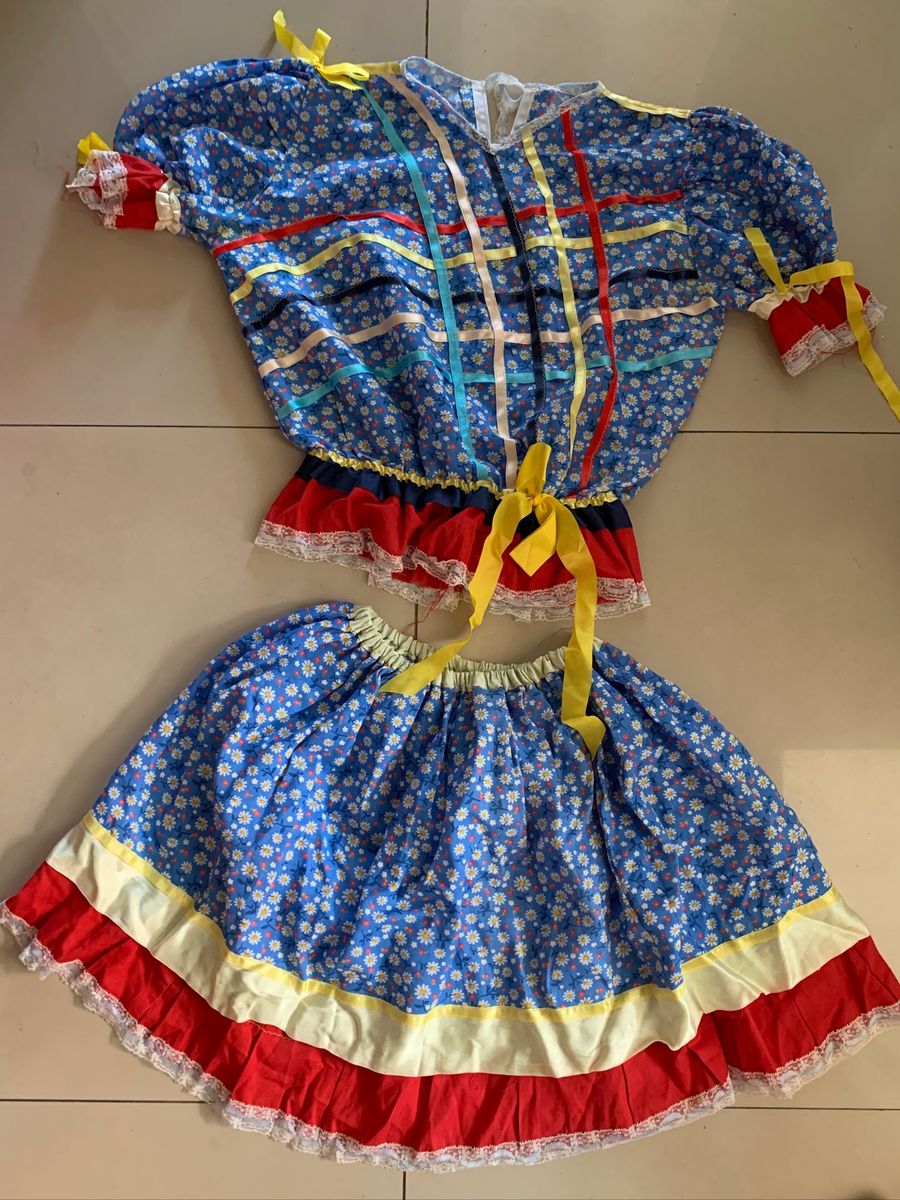 caipira saia e blusa