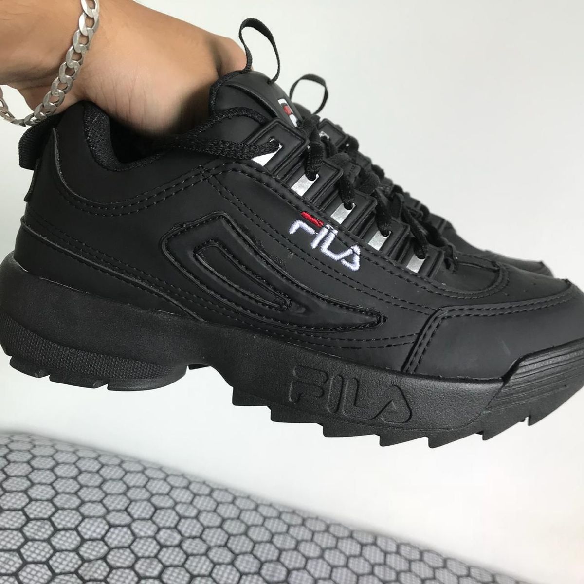 fila novo preto