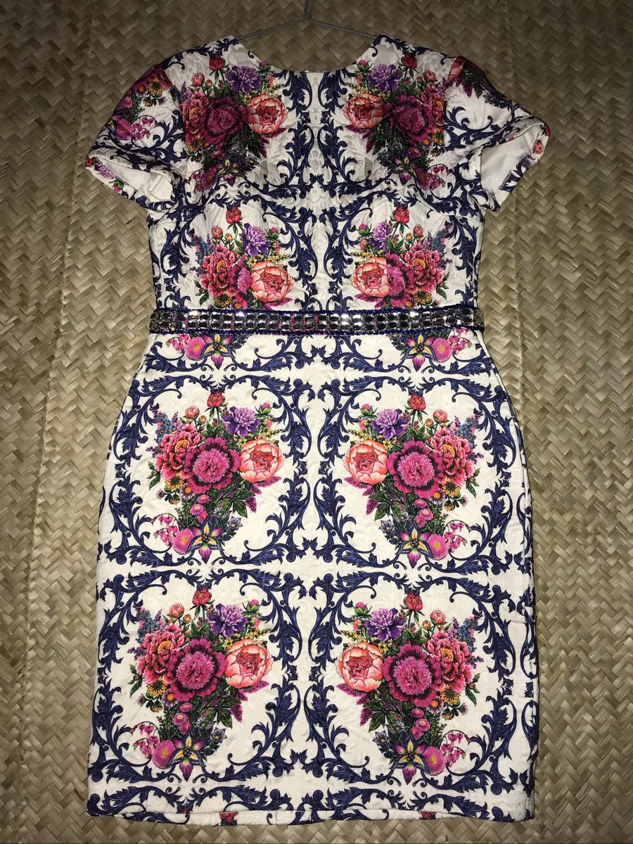 vestido midi estampado festa