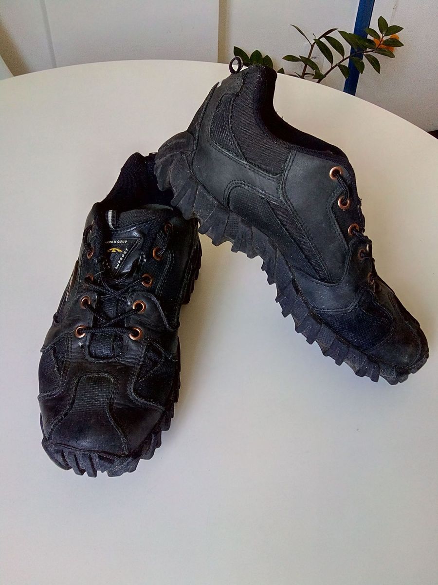 tenis bull terrier em promoção