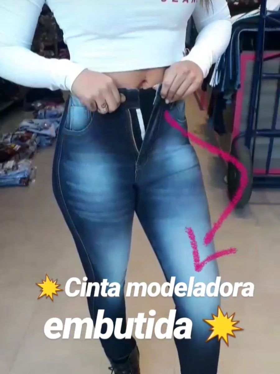 calça jeans com cinta embutida plus size